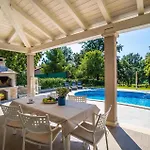Miana Tatil Evi *