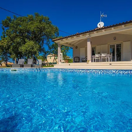 Miana Tatil Evi *